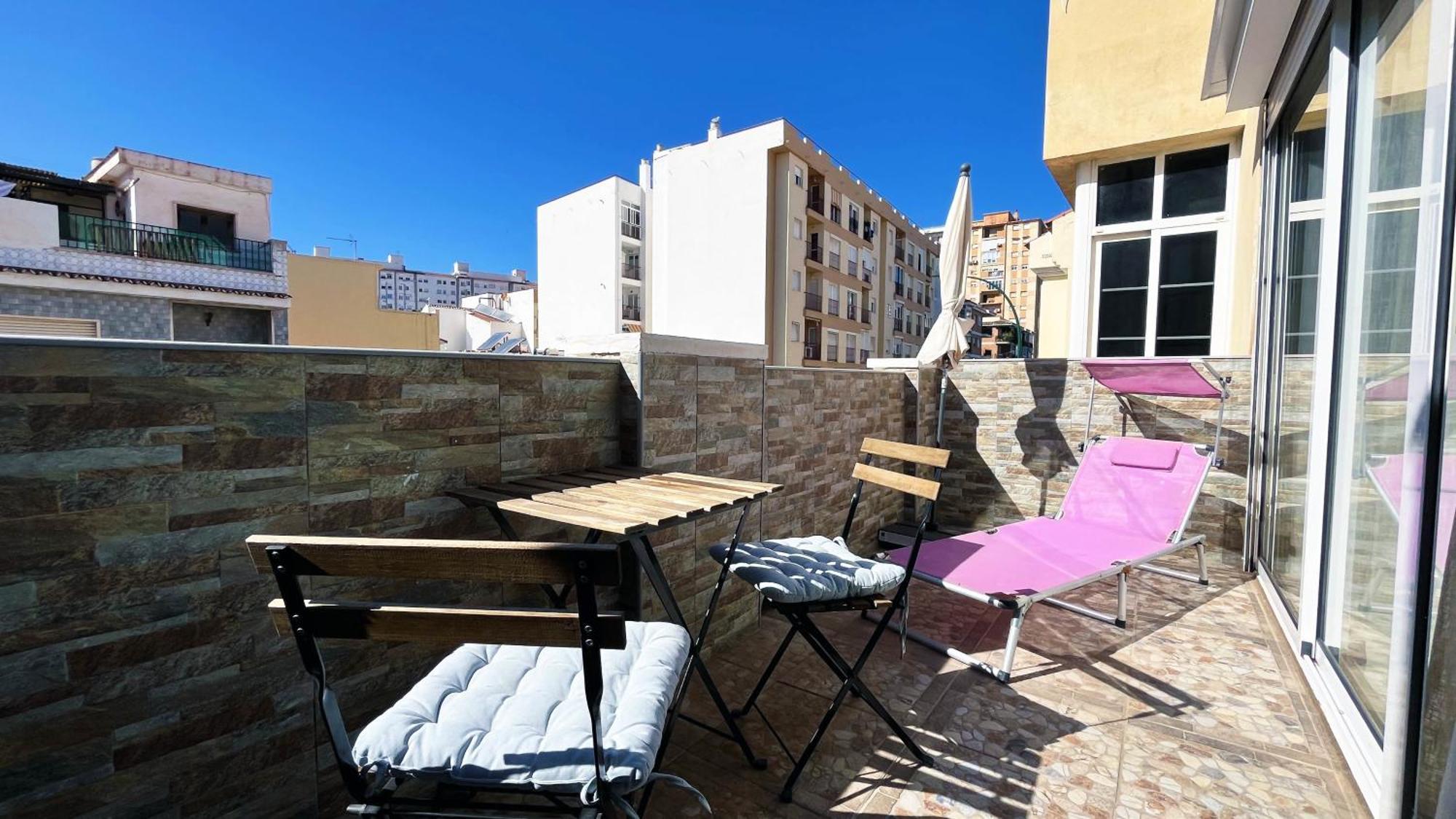 A 5 Minutos De La Playa Con Terraza En Malaga Apartamento Exterior foto