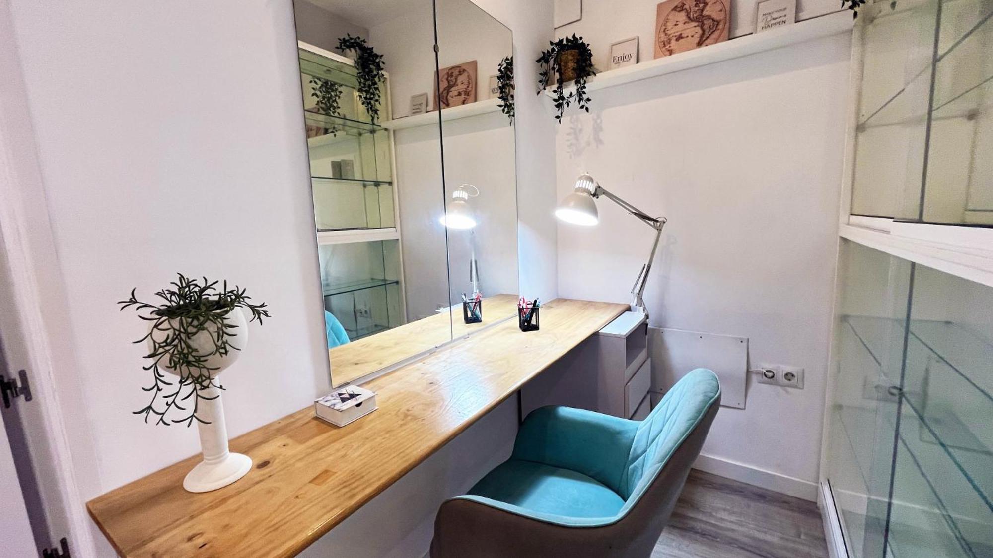 A 5 Minutos De La Playa Con Terraza En Malaga Apartamento Exterior foto