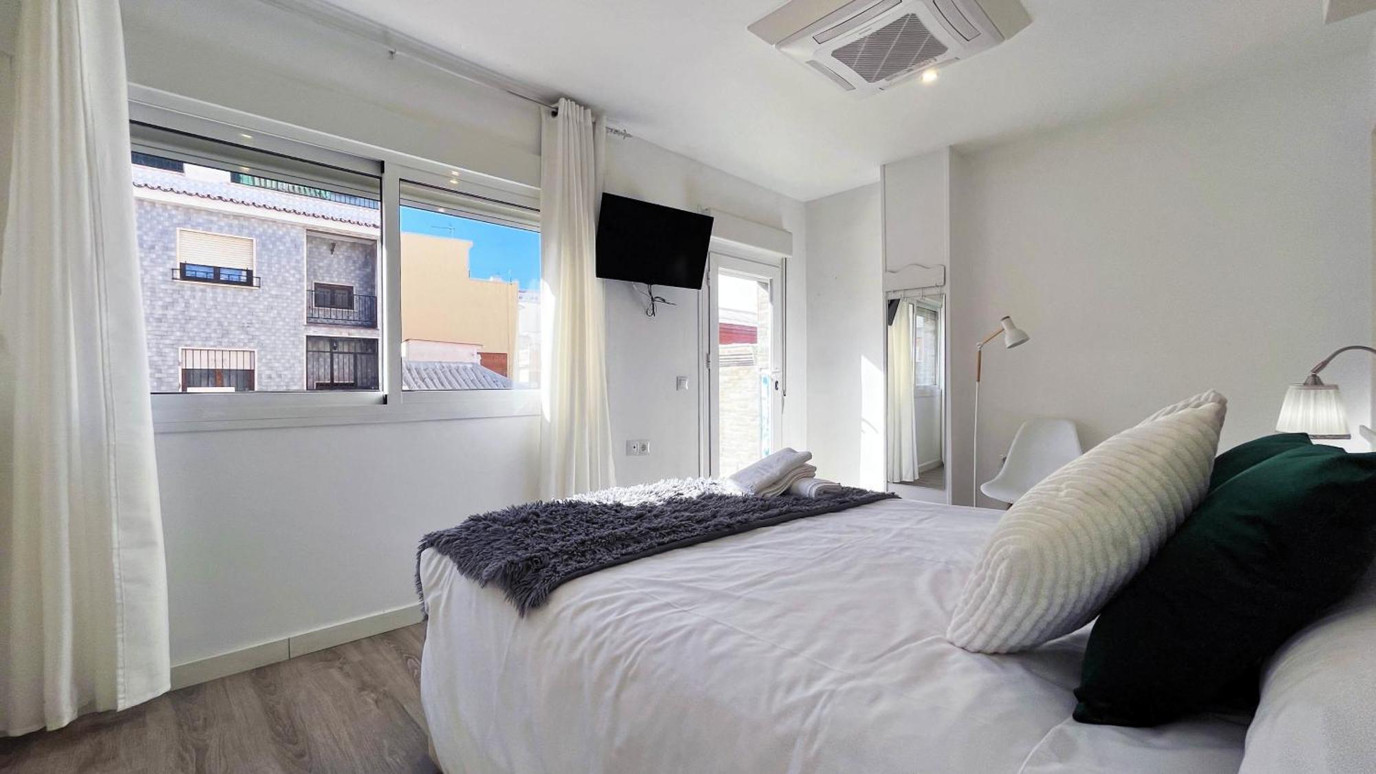 A 5 Minutos De La Playa Con Terraza En Malaga Apartamento Exterior foto