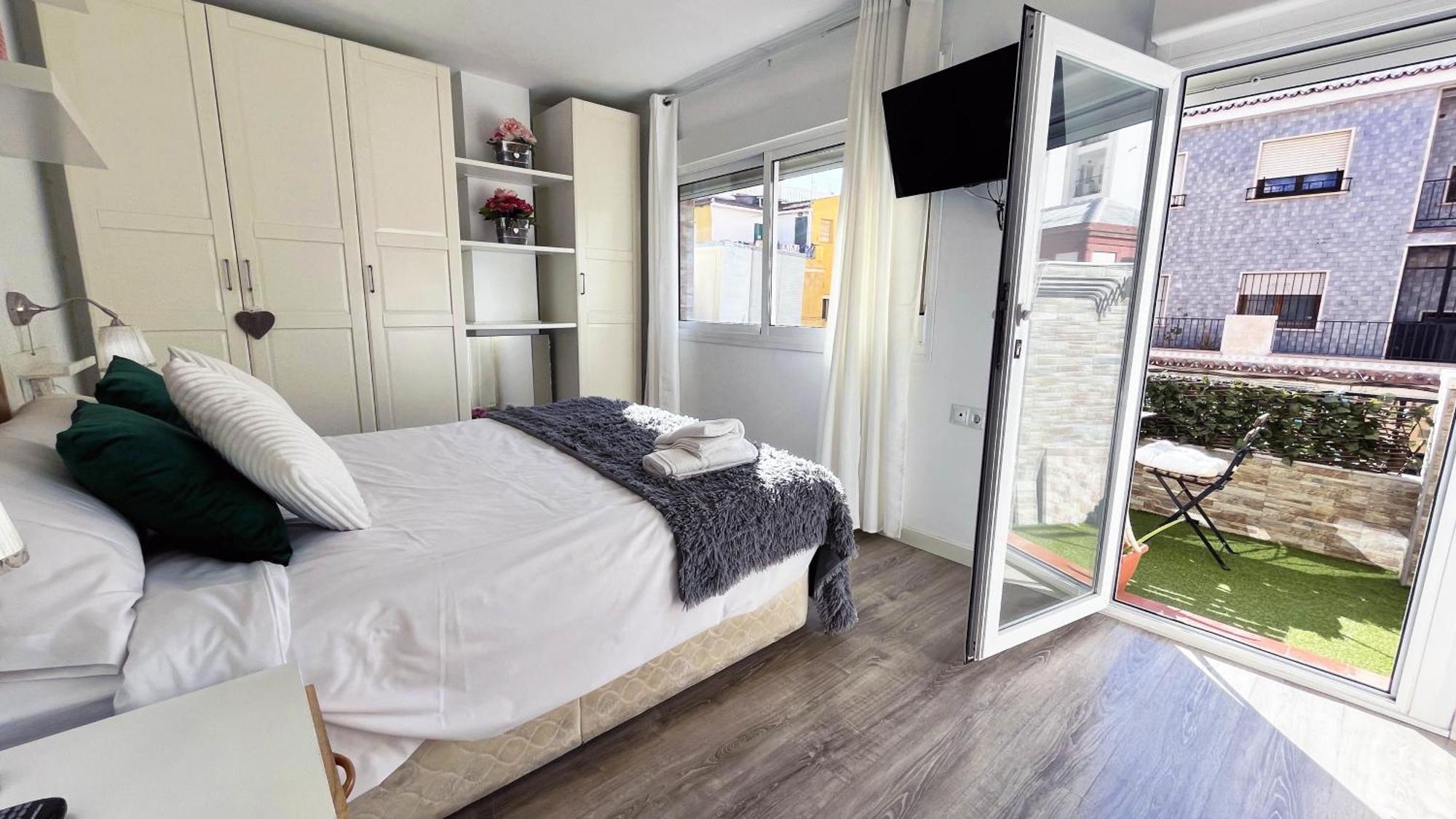 A 5 Minutos De La Playa Con Terraza En Malaga Apartamento Exterior foto