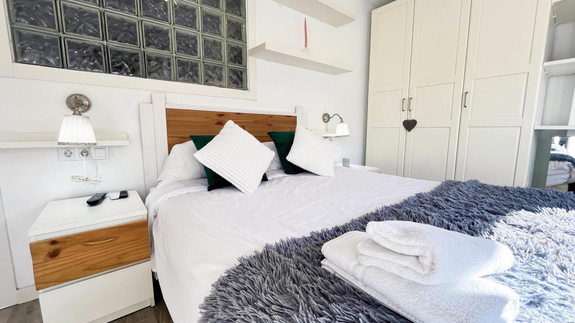 A 5 Minutos De La Playa Con Terraza En Malaga Apartamento Exterior foto